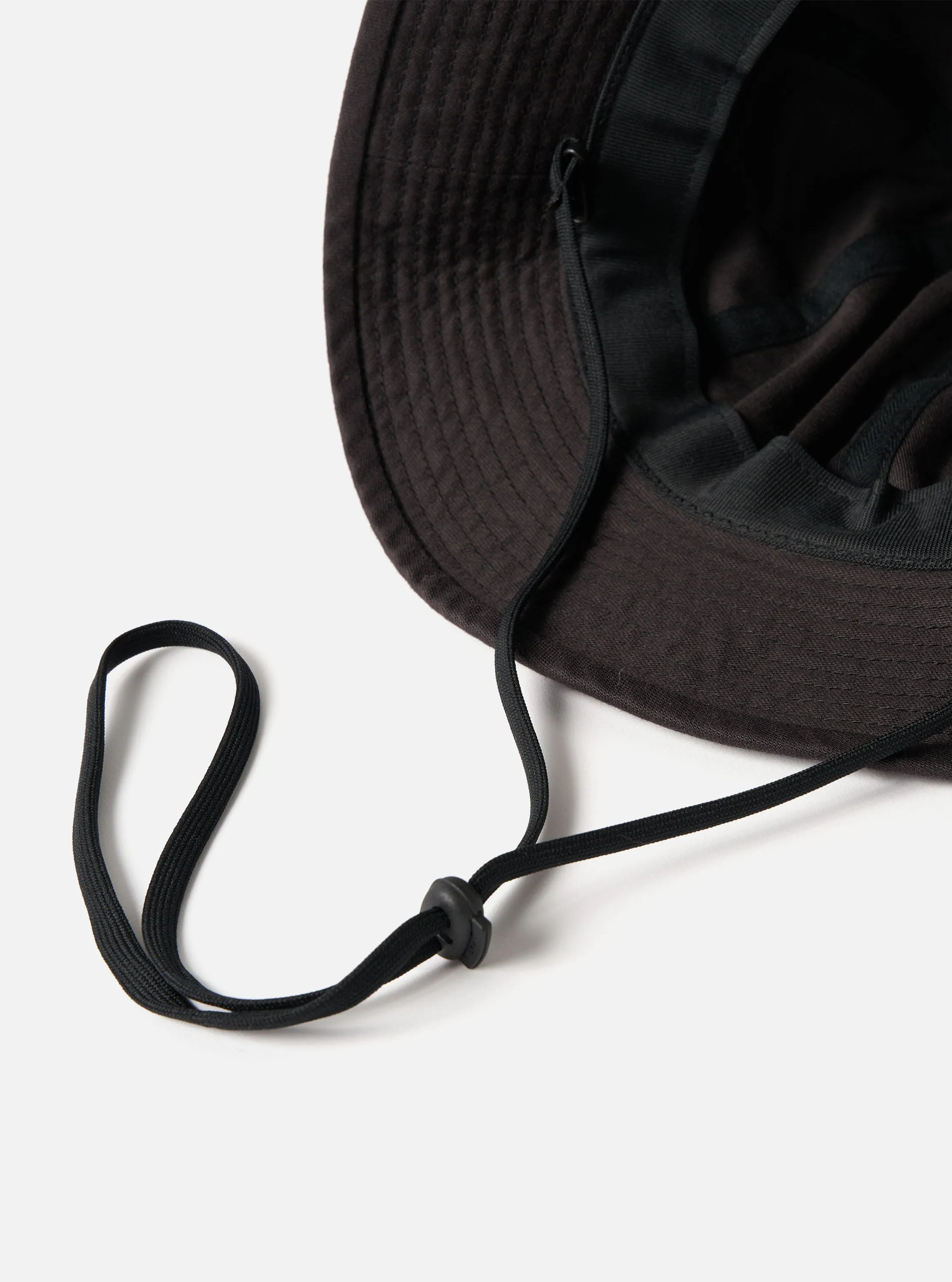 cableami® Metro Hat in Black Satin Cotton