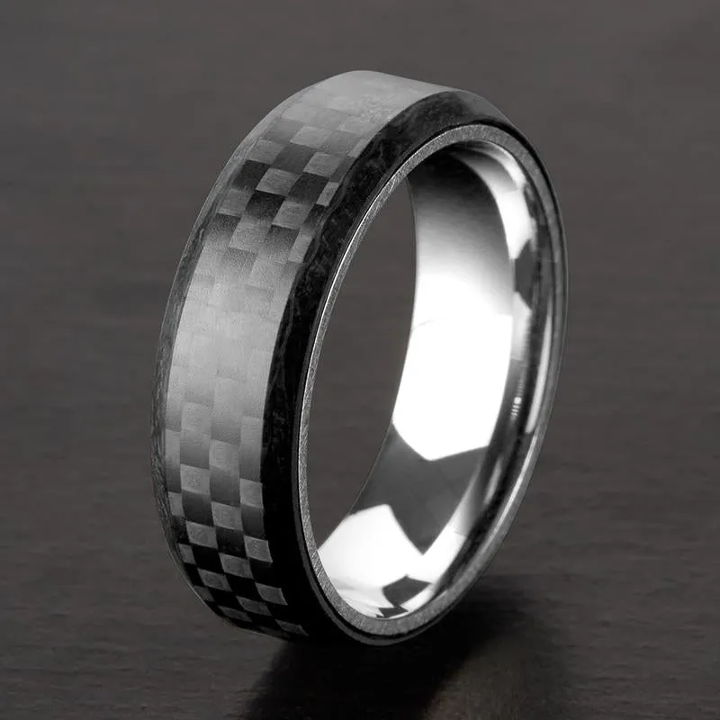 Crucible Los Angeles Men's Stainless Steel Carbon Fiber Beveled Comfort Fit Ring