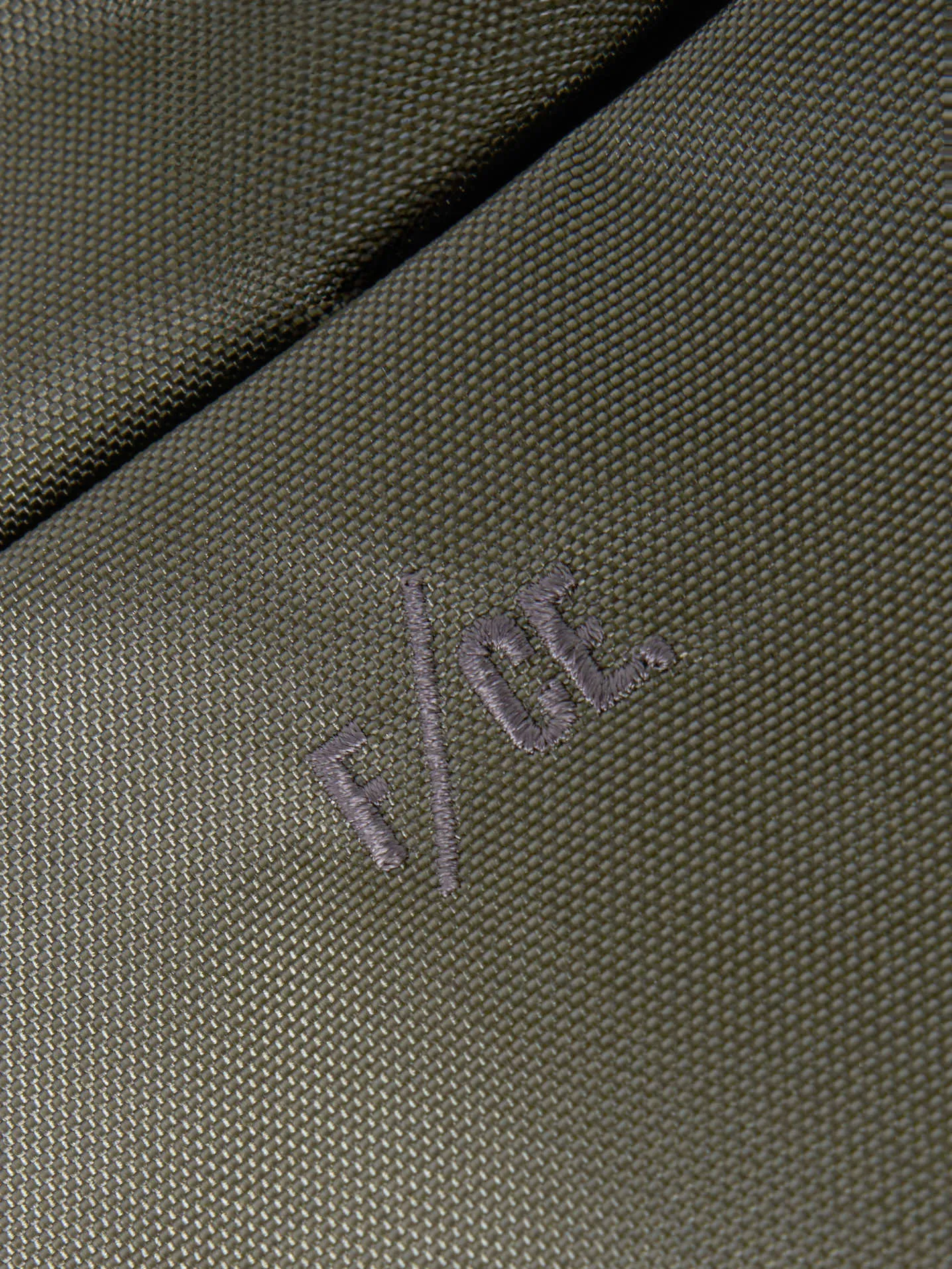F/CE.® 420 re/cor Sacoche in Sage Green