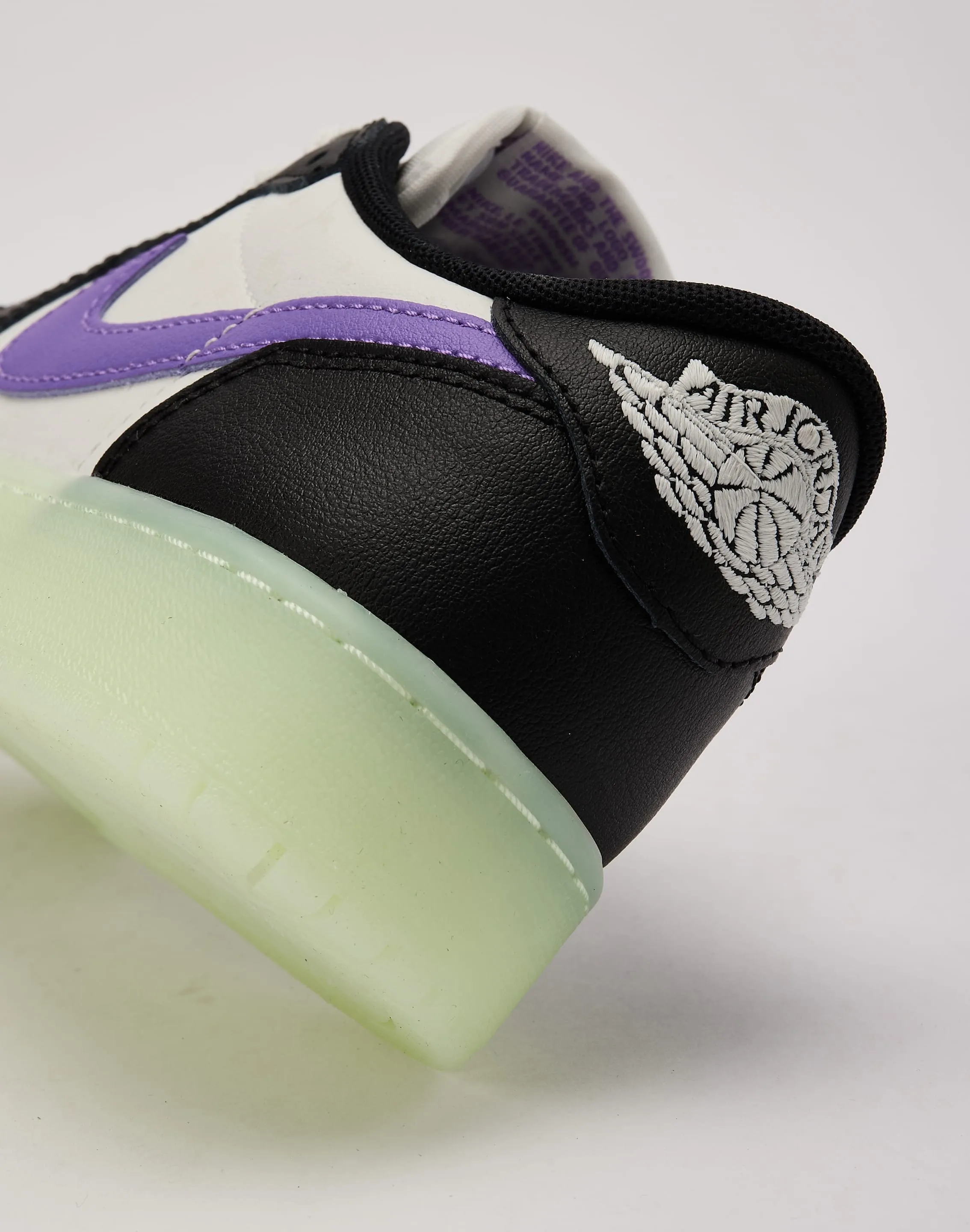 Jordan Air Jordan 1 Retro Low OG 'Black Raspberry' Grade-School