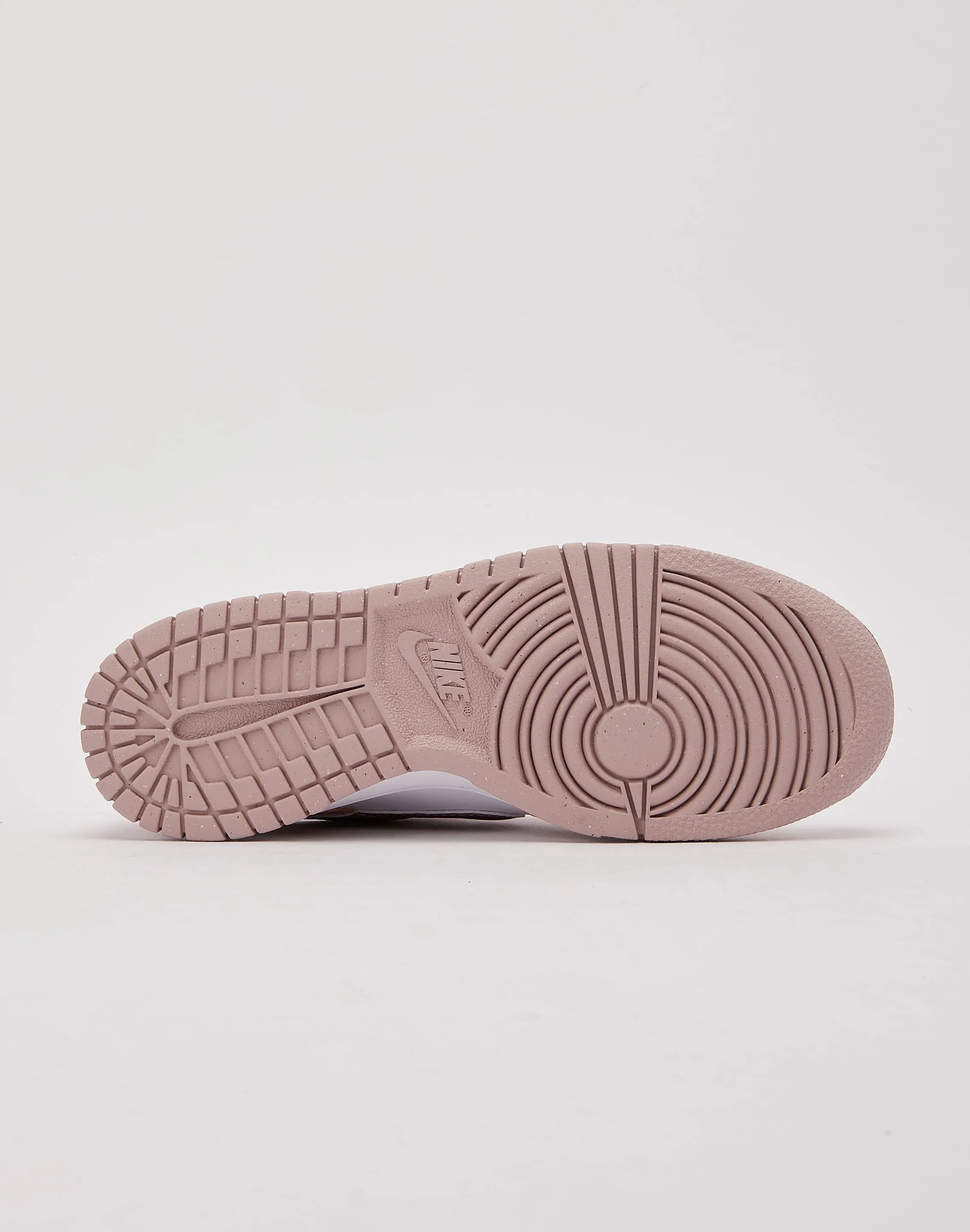 Nike Dunk Low Grade-School
