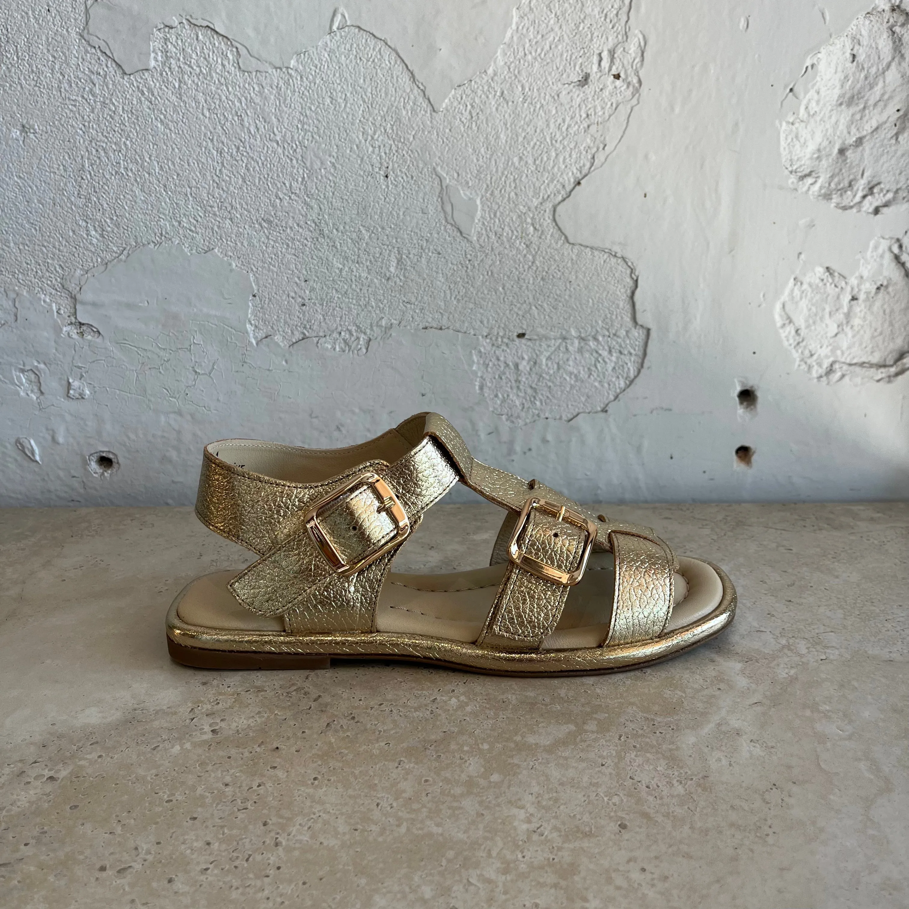 Nu by Neo Pia Pebbled Gold