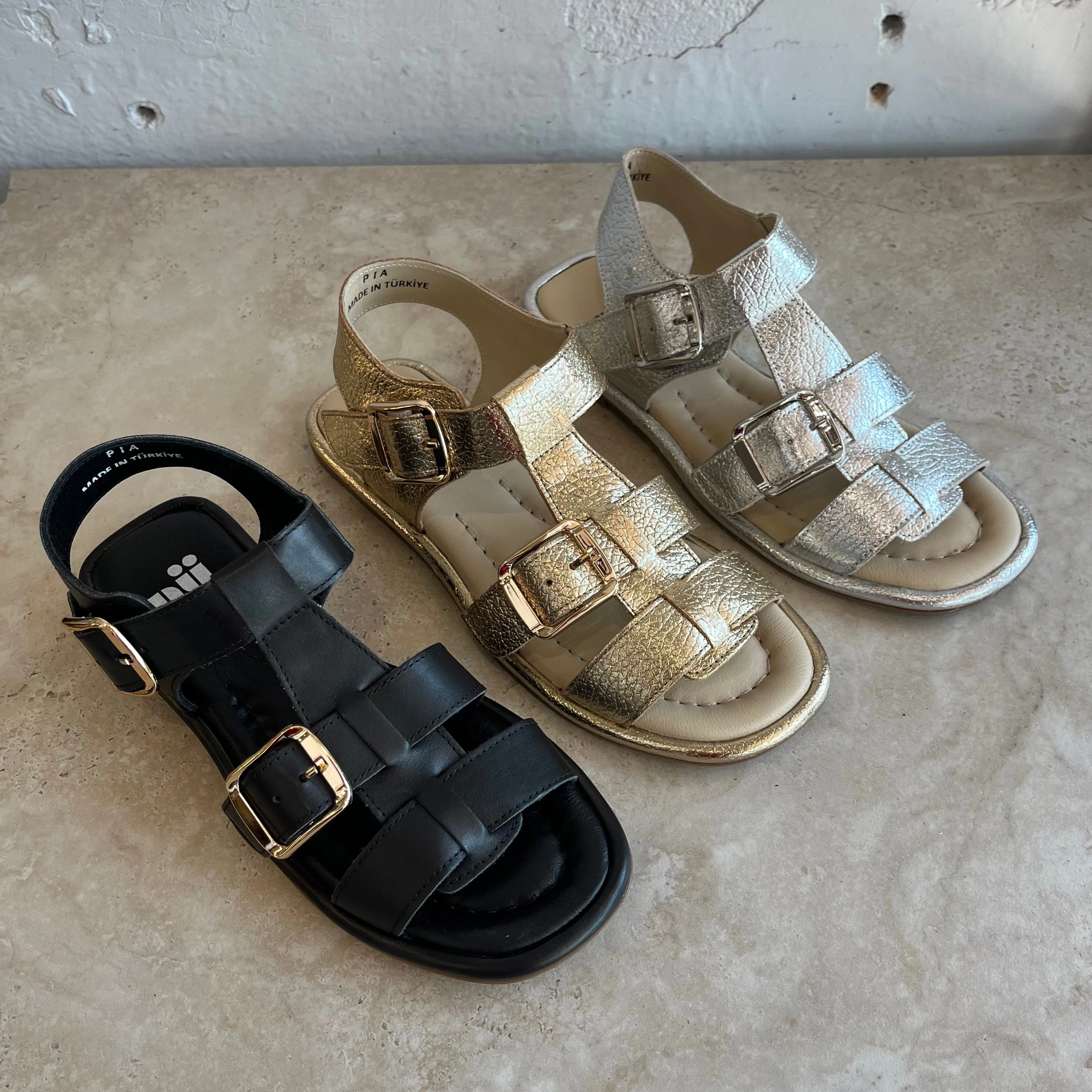 Nu by Neo Pia Pebbled Gold