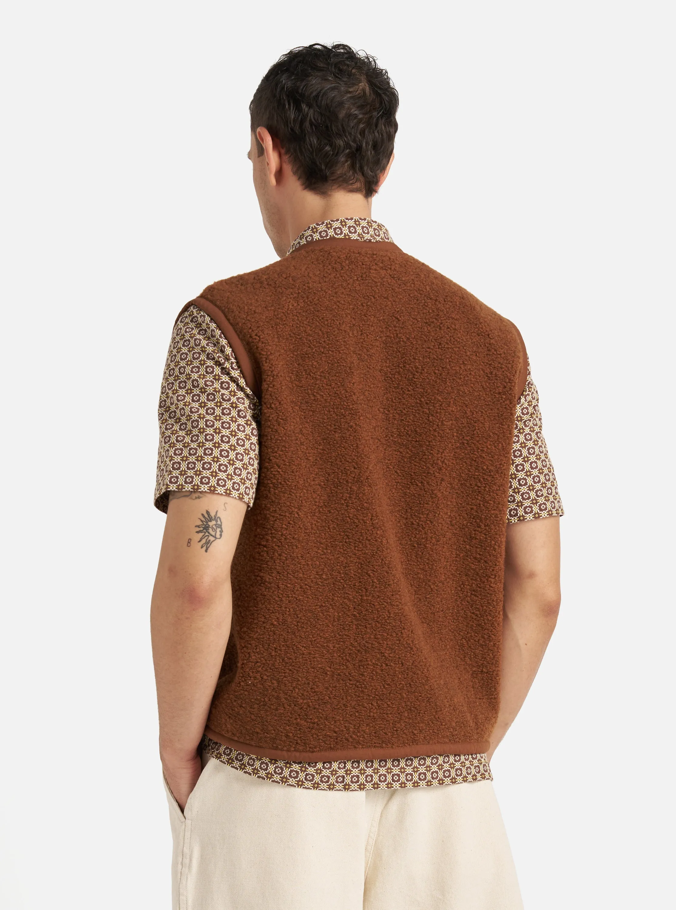Universal Works Lancaster Gilet in Brown Alvar Fleece